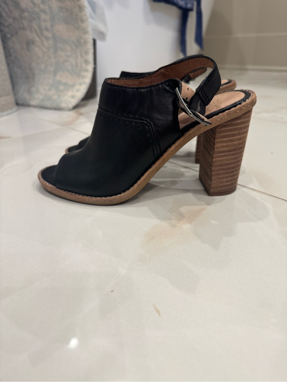Madewell Black Leather Peep-Toe Block Heel Slingback